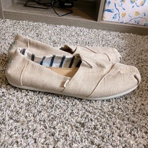 Beige Toms Sz 8